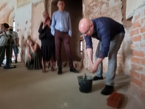 Dowody na OBECNOŚĆ w Pałacu Struga Dowody na OBECNOŚĆ w Pałacu Struga