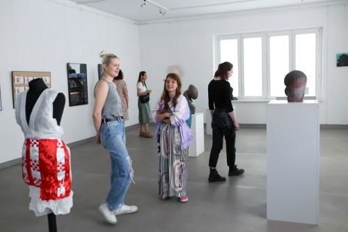 Wernisaż wystawy Erasmus+ 2022, zdj. Justyna Żak Wernisaż wystawy Erasmus+ 2022, zdj. Justyna Żak