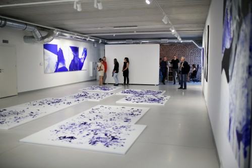 Wernisaż wystawy Urszuli Wilk pt. Płynność światła, tańce pielgrzymującej wody, zdj. Justyna Żak