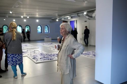 Wernisaż wystawy Urszuli Wilk pt. Płynność światła, tańce pielgrzymującej wody, zdj. Justyna Żak