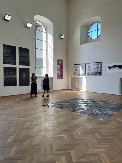 fotorelacja wystawy Wrocławskiej Szkoły Grafiki - Impresoria. Obraz uwielbiony, Evangelik, Ziębice