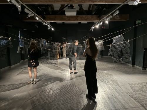 Laura Jammoul, Zawieszeni