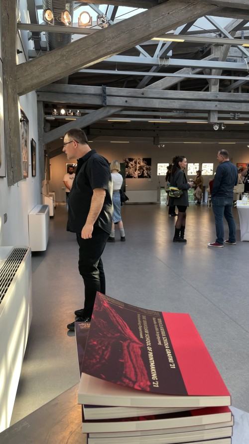 Wernisaż wystawy Pali się! [w Starej Kotłowni]