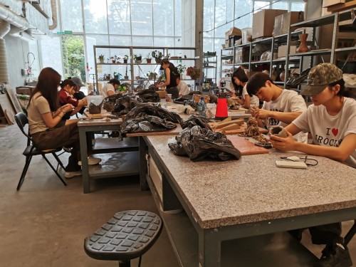 whatsapp-image-2025-08-19-at-14.00.19-1.jpeg Summer Art and Design School 2025