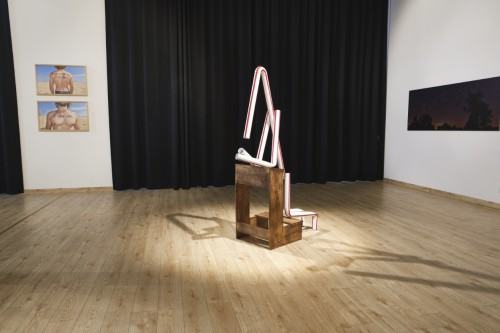 Widok wystawy „Świat zabaw” w BWA Wrocław Główny, fot. Paweł Czekański, dzięki uprzejmości BWA Wrocław