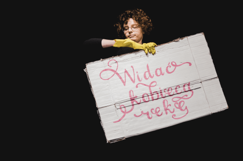 Performans "Nie czytaj tego!"