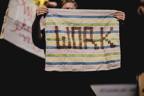 Performans "Nie czytaj tego!"